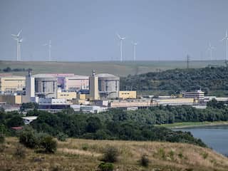 Roemenië legt enige kerncentrale stil vanwege historisch lage stand Donau
