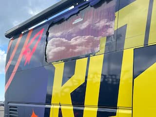 Opnieuw pech voor ploeg Groenewegen in Giro: bus geramd door vrachtwagen