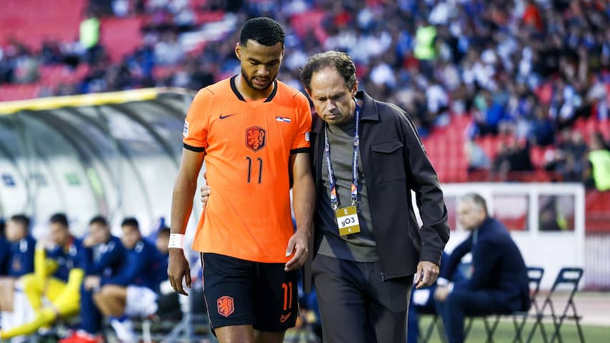 Foto bij Ook Gakpo haakt geblesseerd af bij Oranje, Xavi roept geen vervanger op
