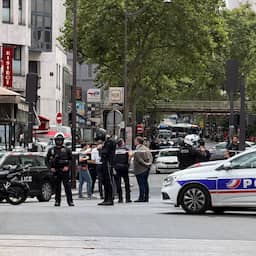 3 vrouwen neergestoken in Parijs, arrestatie door agent die niet aan het werk was