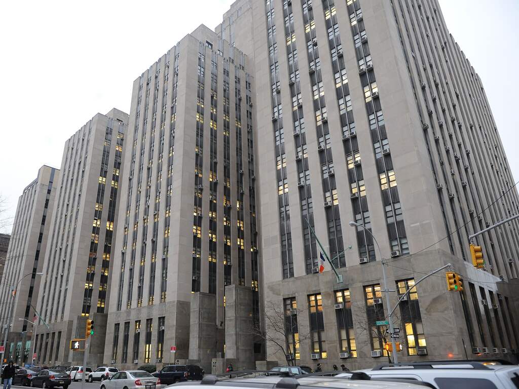 Man steekt zichzelf in brand voor rechtbank van Trump-proces in New York