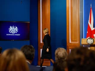 Kersverse financiënminister VK kielhaalt economische plannen van Truss