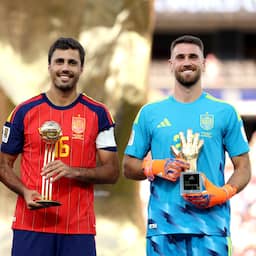 Rodri troeft Messi af als beste speler WK, ook prijs voor Simón en Cubarsí