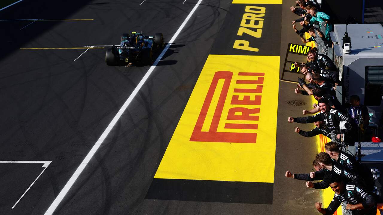 Foto bij Live F1 | Verstappen blij met podiumplek, Antonelli kan zege niet bevatten