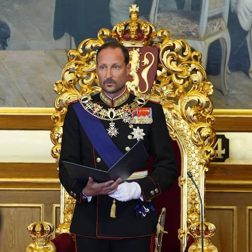 Illustratie bij: Nieuwe koning Haakon legt eed af in Noors parlement, vrouw Mette-Marit afwezig