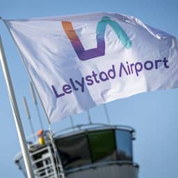 Lelystad Airport moet in 2027 openen voor vakantievluchten en als Defensie-basis