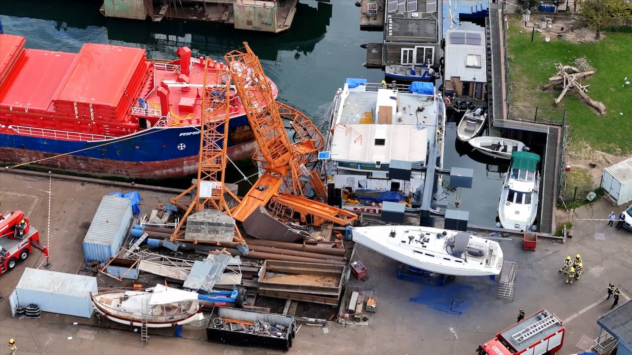 Video | Eerste beelden tonen ingestorte hijskraan in Maasbracht