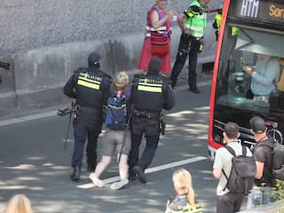 Klimaatdemonstranten van XR blokkeren onverwachts A12