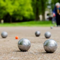 Matchfixingschandaal in pétanque: 'Messi en Ronaldo van Frankrijk' gearresteerd