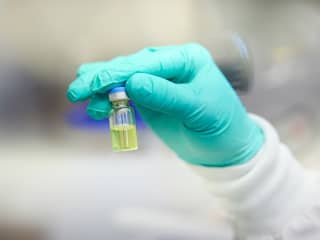 Peperduur hiv-medicijn wordt goedkoper: van 24.000 euro naar 34 euro per jaar