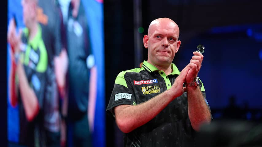 Van Gerwen in halve finales Czech Darts Open niet opgewassen tegen Littler