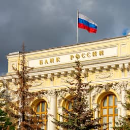 Russian banks pressured to issue risky loans