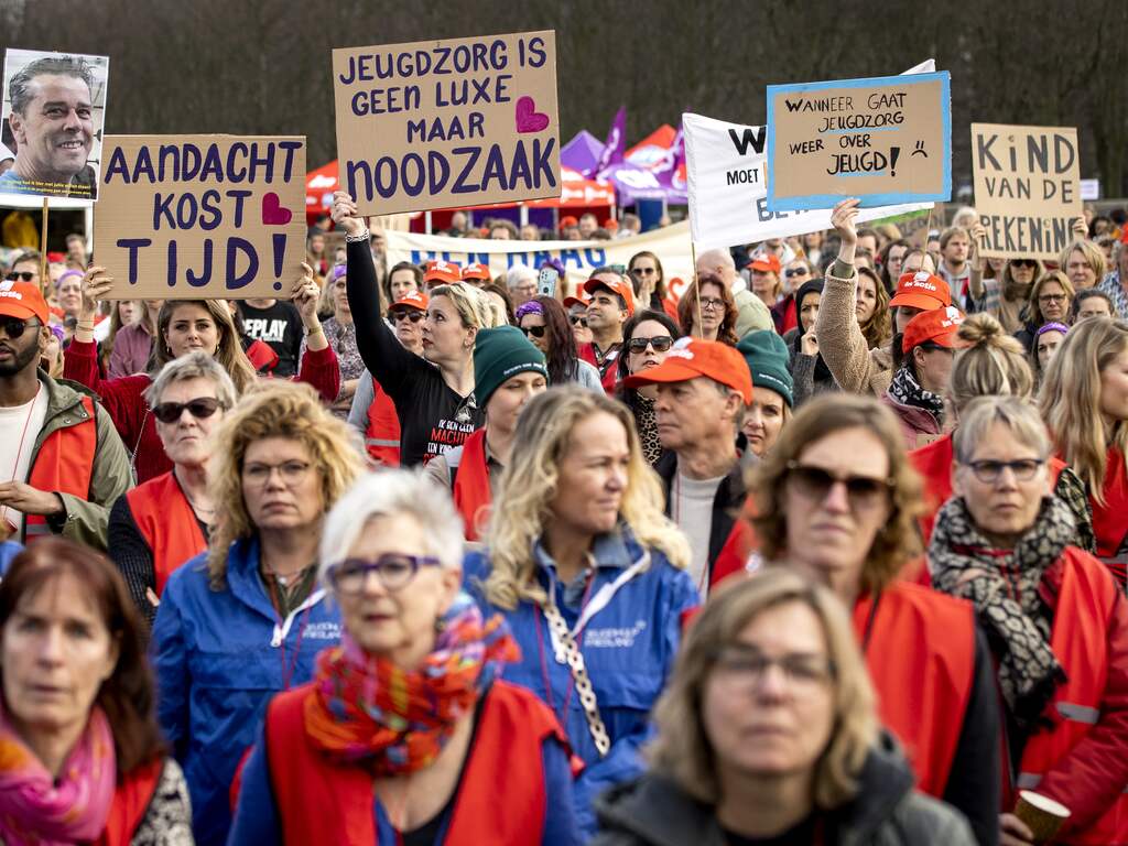 FNV eist vijfduizend extra gezinsvoogden: 'Anders einde van de jeugdzorg'
