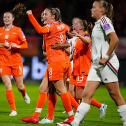 Live WK-kwalificatie | Oranjevrouwen op zoek naar meer na bliksemstart