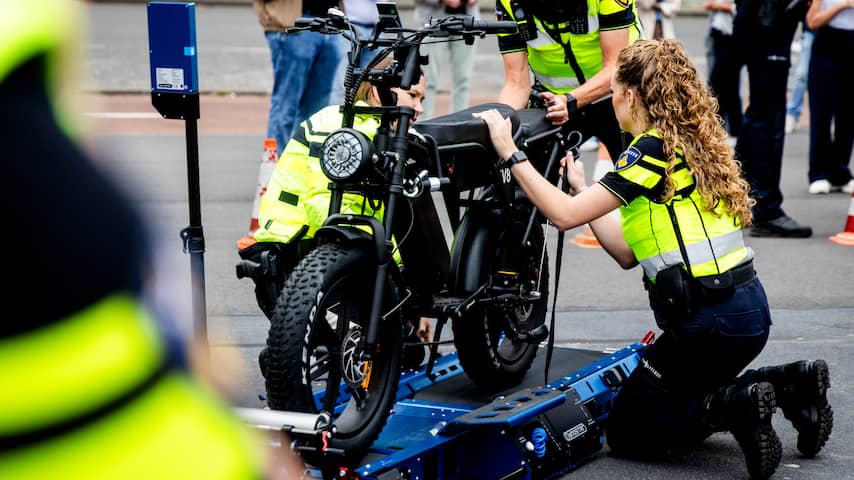 Kamer wil minimumleeftijd van veertien jaar en helmplicht voor fatbikebestuurders | Politiek | NU.nl
