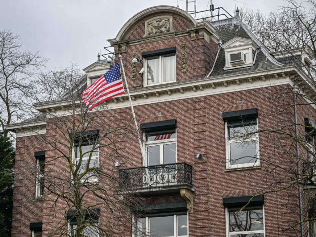 VS pauzeert visuminterviews buitenlandse studenten, wil controle sociale media