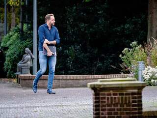 Kabinet overweegt terugkeer basismaatregelen en bredere inzet coronapas