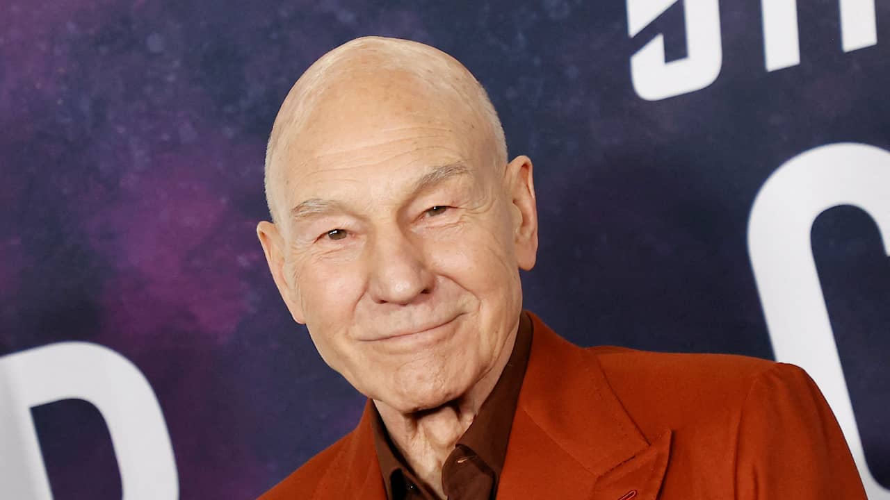 Acteur Patrick Stewart overleden: bekijk beelden uit zijn carrière