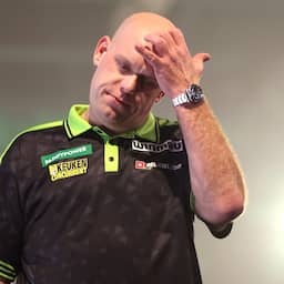 Van Gerwen al voor Oud en Nieuw klaar op WK na nederlaag tegen Anderson