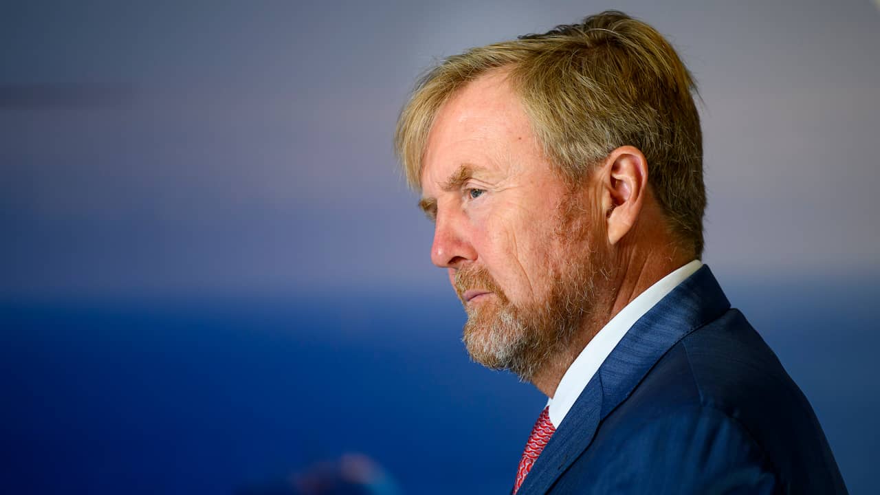 Kijk live naar koning die onderzoek naar koloniale rol Oranjes ontvangt