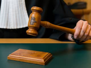 Een veroordeelde asielzoeker wordt niet zomaar Nederland uitgezet