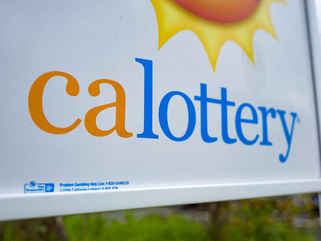 Dakloze man in Californië koopt lot en wint miljoen dollar