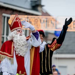 Weergedicht | Sint is vanavond op z'n gemak, het is namelijk droog op het dak