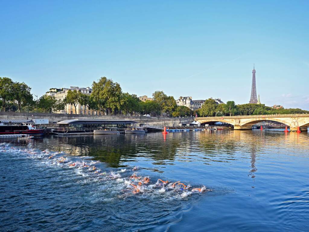 Parijs opent in juli drie zwembaden in de Seine