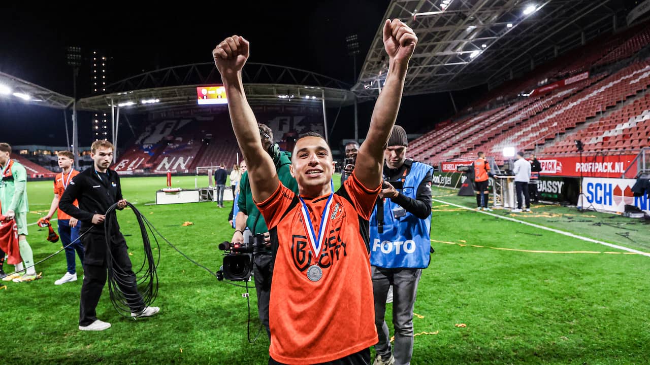 FC Volendam haalt Bilal Ould-Chikh op huurbasis terug: 'Blij om weer thuis te zijn'