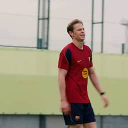 Video | Barça deelt beelden van teruggekeerde Frenkie de Jong op trainingsveld