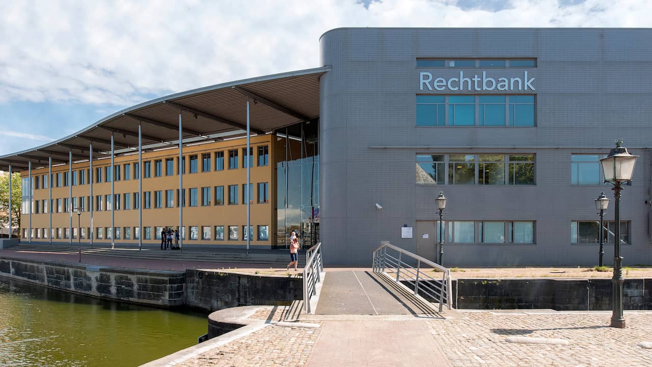 Zes jaar cel geëist tegen Zeeuwse leraar voor verkrachting van scholiere