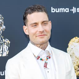 Douwe Bob spant kort geding aan tegen Yeşilgöz om tweet over ‘Jodenhaat’