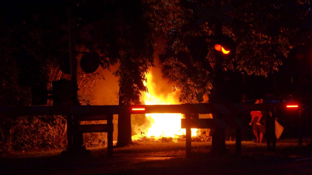 Brand tijdens protest tegen azc in Coevoerden