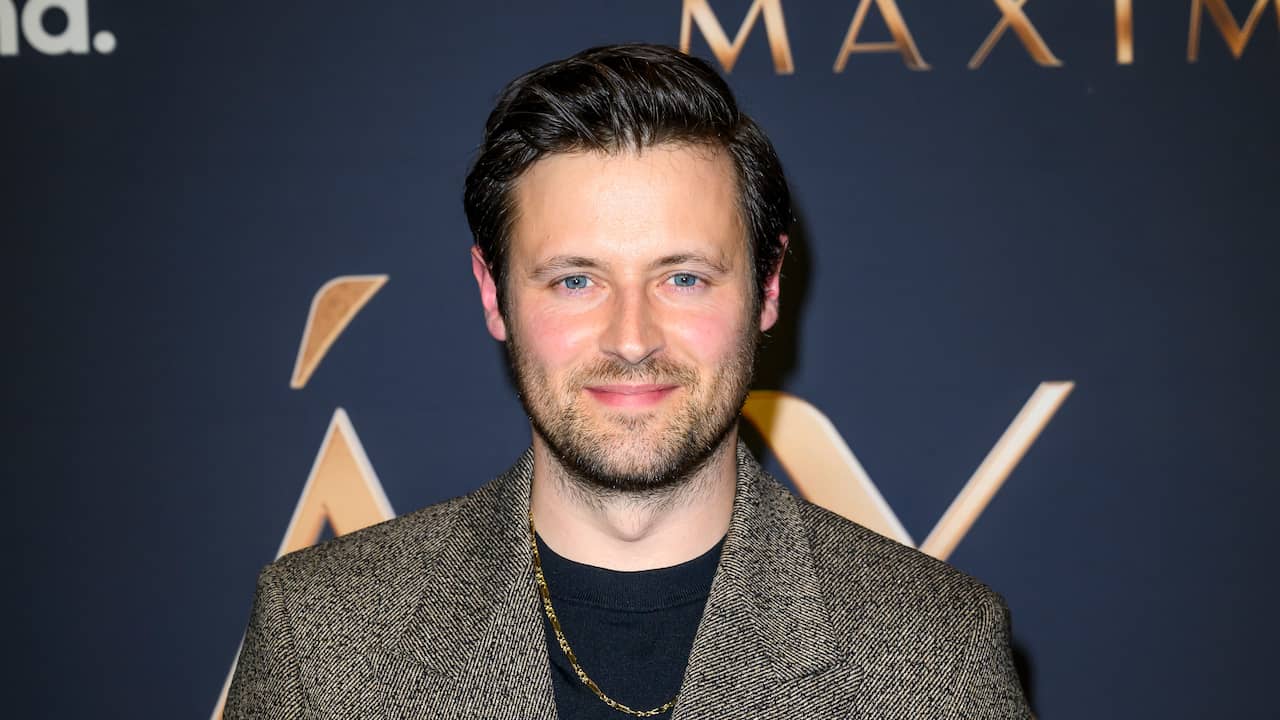 Foto bij Máxima-acteur Steef de Bot en vriendin verwachten eerste kind: 'Wat een geluk'