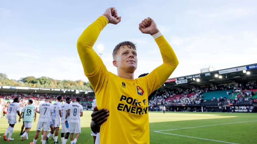 Ronald Koeman verwelkomt kleinkind: Telstar-keeper Koeman jr. vader geworden