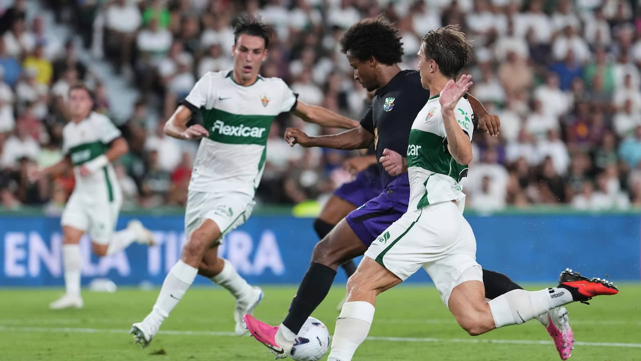 FC Barcelona begint seizoen met klinkende zege en ziet debutanten ...