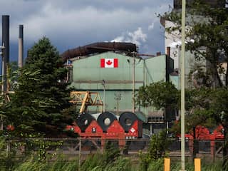 Trump verhoogt heffingen op Canadese auto's en staal tot 50 procent