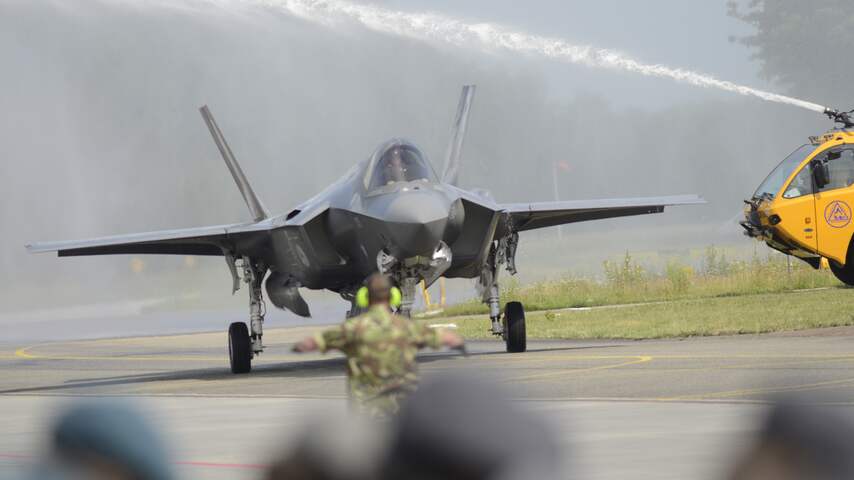 Eerste F-35-straaljagers landen op vliegbasis Volkel