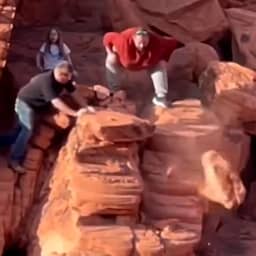 Video | Amerikanen vernielen stenen van historische rotsformatie