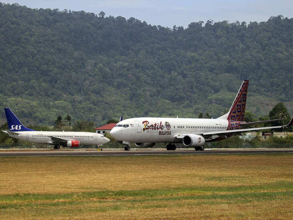 Indonesisch vliegtuig vloog half uur lang terwijl beide piloten sliepen