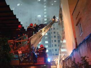 32 doden bij brand in karaokebar Vietnam, vrees voor meer slachtoffers