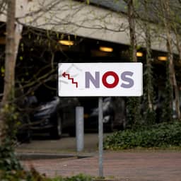NOS-directeur werkt enkele maanden zonder beloning na ophef over haar salaris