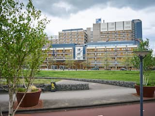 Medewerker van Artsen zonder Grenzen met ebola wordt behandeld in Leiden