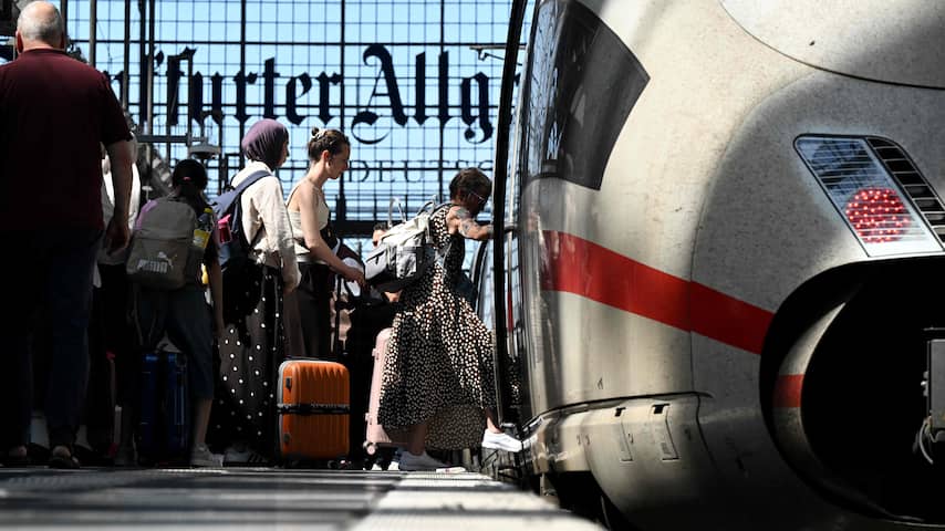 Deutsche Bahn wil alcoholverbod op Duitse stations na incident met medewerker