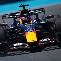 Verstappen begint sprintrace in Miami als vijfde, Norris grijpt poleposition