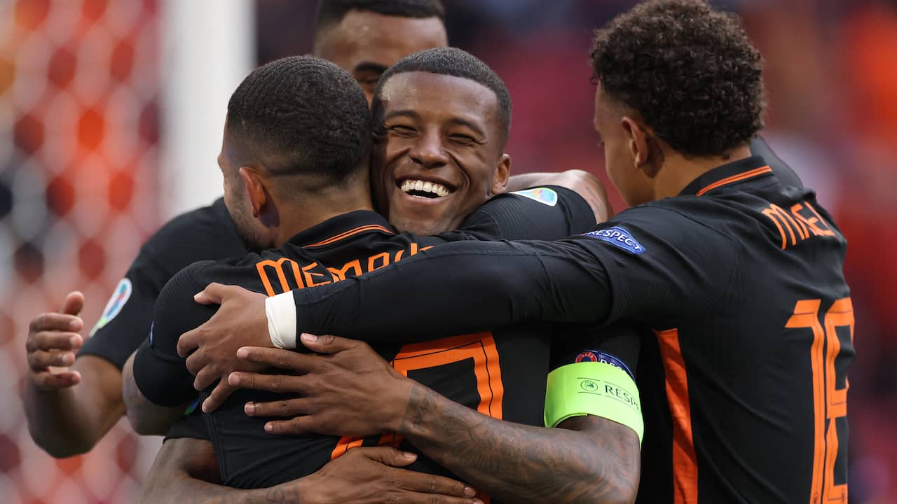 Wijnaldum hoopt bij Oranje nog vaak te juichen op wijze van Van Dijk
