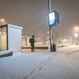 Code oranje in acht provincies vanwege gladheid, forse vertragingen op de weg
