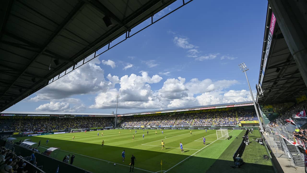 Live Eredivisie | Koploper AZ opent speelronde met uitwedstrijd tegen Fortuna