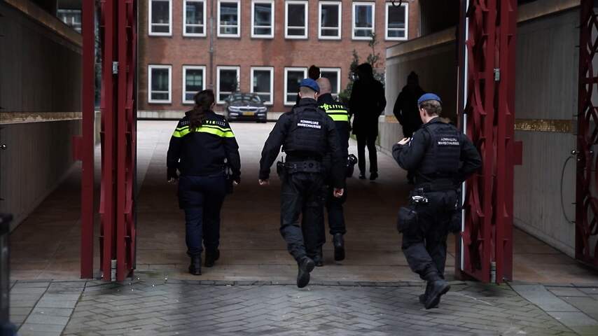 Politie op de been bij Haags overheidsgebouw vanwege indringer