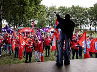 Vakbonden schorten acties op nu kabinet plannen sociale zekerheid intrekt